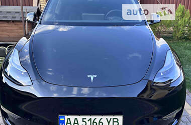 Внедорожник / Кроссовер Tesla Model Y 2022 в Киеве