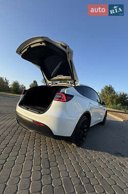 Внедорожник / Кроссовер Tesla Model Y 2023 в 