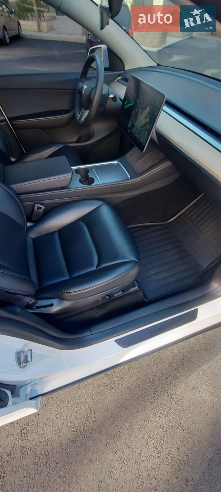 2020 Tesla Model Y - мініатюра 12