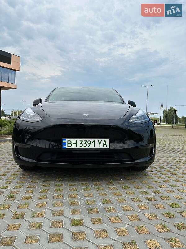 Внедорожник / Кроссовер Tesla Model Y 2021 в Одессе