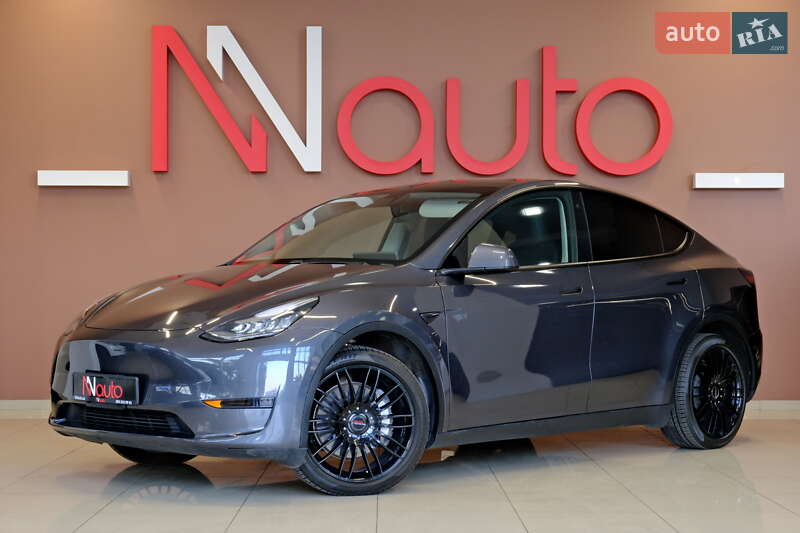 Внедорожник / Кроссовер Tesla Model Y 2021 в 