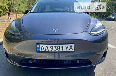 Внедорожник / Кроссовер Tesla Model Y 2023 в Киеве