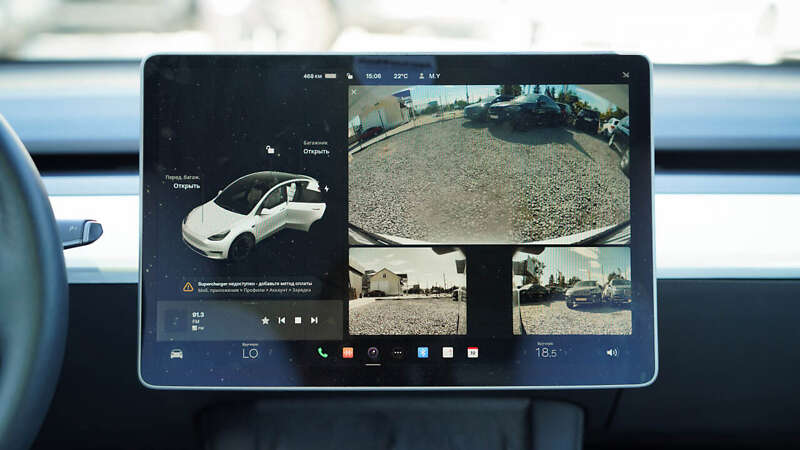 Позашляховик / Кросовер Tesla Model Y 2021 в Чернівцях