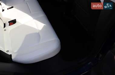 Внедорожник / Кроссовер Tesla Model Y 2020 в 