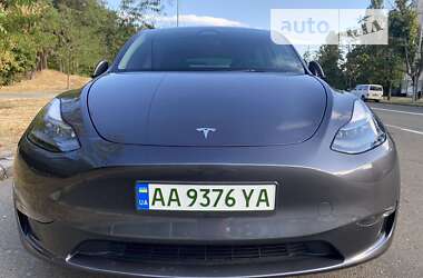 Внедорожник / Кроссовер Tesla Model Y 2023 в Киеве