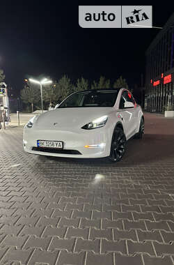 Внедорожник / Кроссовер Tesla Model Y 2023 в Ровно