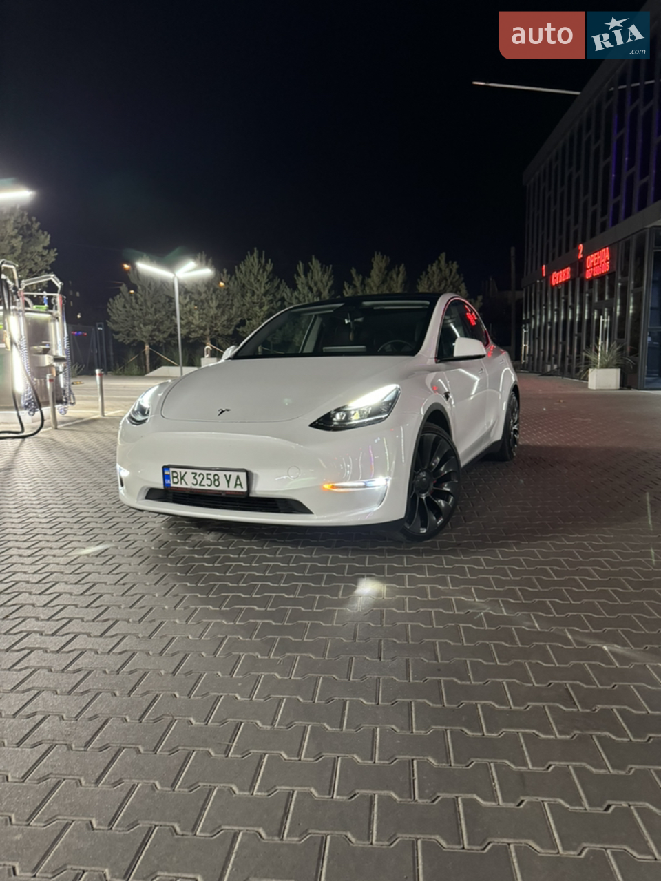 2024 Tesla Model Y - мініатюра 16