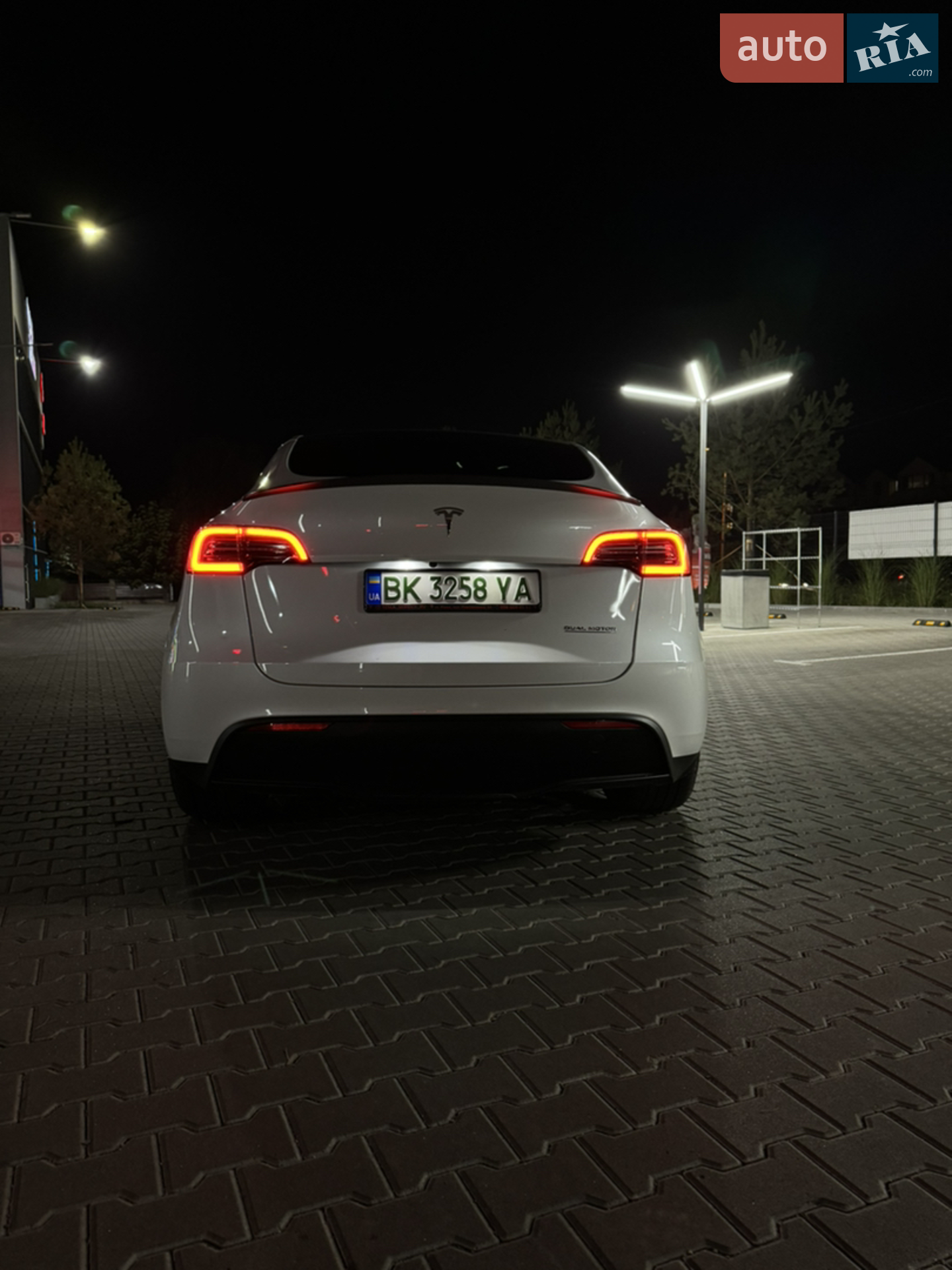 2023 Tesla Model Y - мініатюра 3