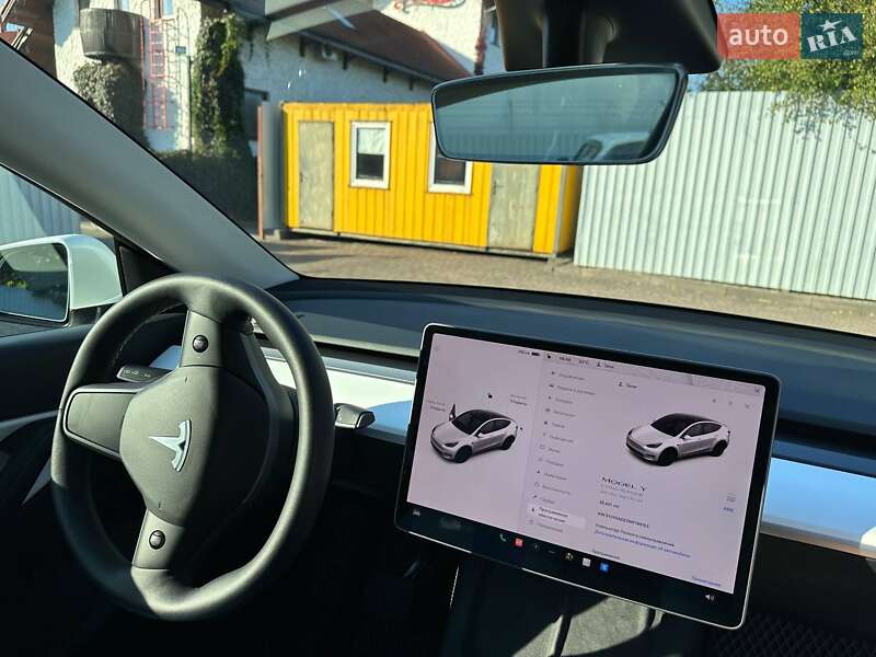 Внедорожник / Кроссовер Tesla Model Y 2021 в Ивано-Франковске