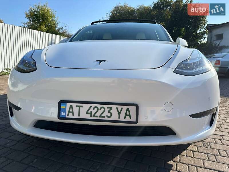 Внедорожник / Кроссовер Tesla Model Y 2021 в Ивано-Франковске