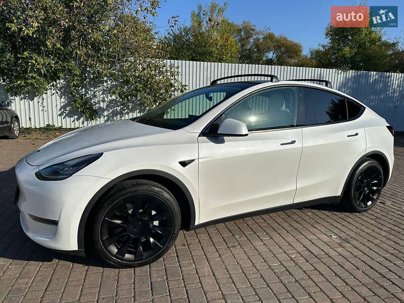Внедорожник / Кроссовер Tesla Model Y 2021 в Ивано-Франковске