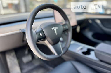 Внедорожник / Кроссовер Tesla Model Y 2023 в Киеве