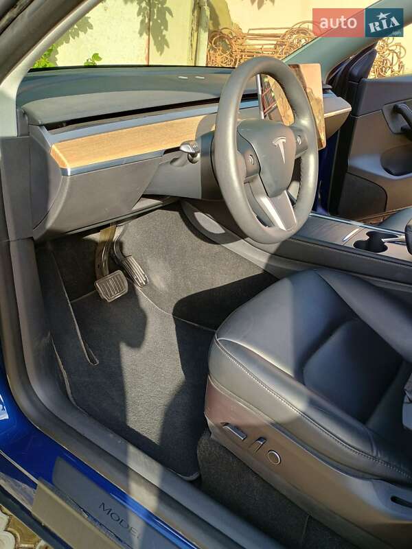 Внедорожник / Кроссовер Tesla Model Y 2022 в Николаеве