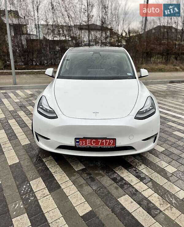 Позашляховик / Кросовер Tesla Model Y 2021 в Києві