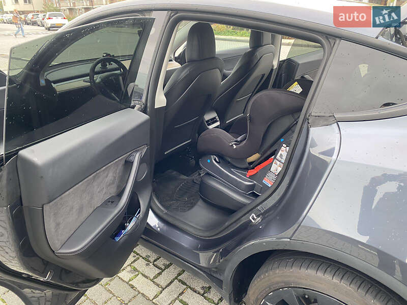 Внедорожник / Кроссовер Tesla Model Y 2022 в Львове