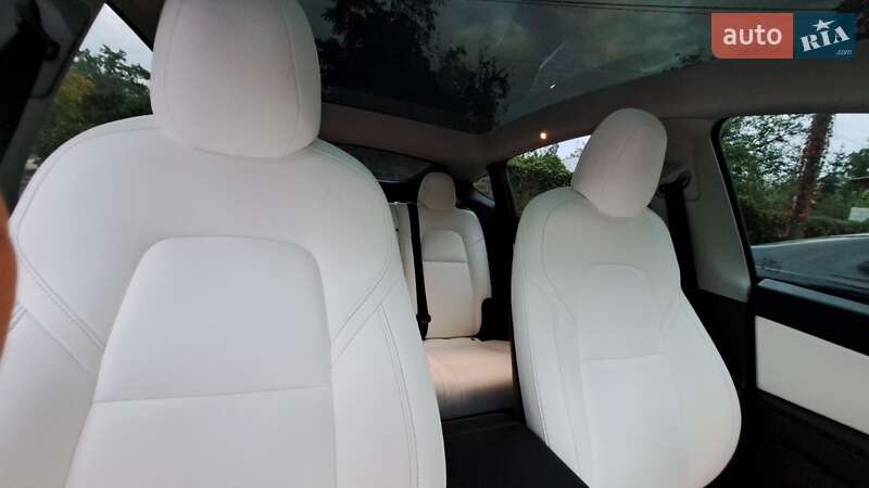 Позашляховик / Кросовер Tesla Model Y 2020 в Києві фото 28 Позашляховик / Кросовер Tesla Model Y 2020 в Києві