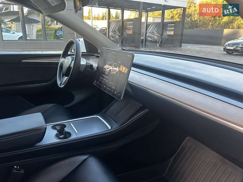 Внедорожник / Кроссовер Tesla Model Y 2022 в Тернополе