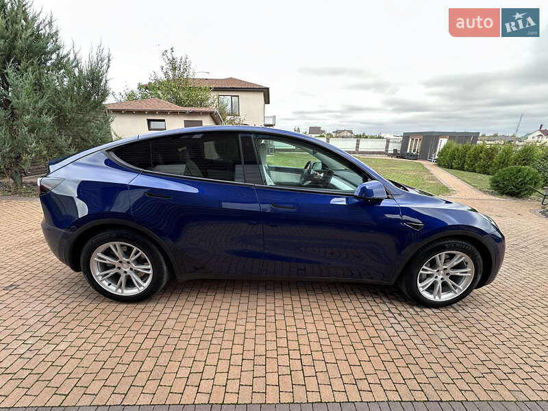 Внедорожник / Кроссовер Tesla Model Y 2021 в Киеве фото 6 Внедорожник / Кроссовер Tesla Model Y 2021 в Киеве