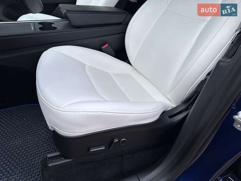 Внедорожник / Кроссовер Tesla Model Y 2021 в Киеве фото 40 Внедорожник / Кроссовер Tesla Model Y 2021 в Киеве