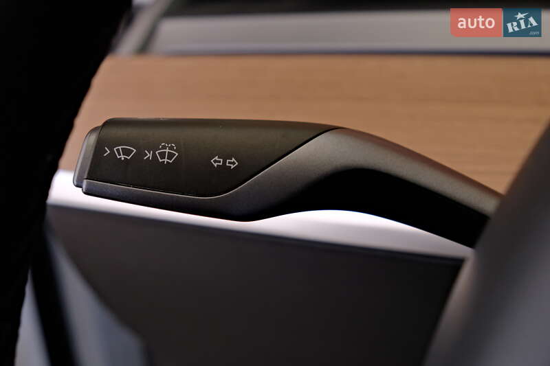 Внедорожник / Кроссовер Tesla Model Y 2020 в Одессе