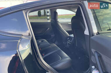 Внедорожник / Кроссовер Tesla Model Y 2022 в 