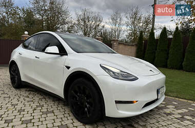 Внедорожник / Кроссовер Tesla Model Y 2023 в 