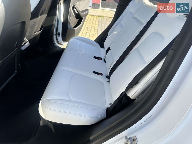 Внедорожник / Кроссовер Tesla Model Y 2022 в Коломые