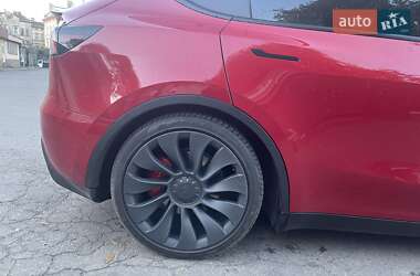 Внедорожник / Кроссовер Tesla Model Y 2021 в Львове