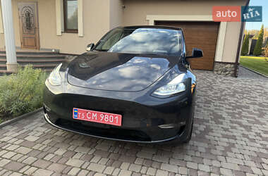 Внедорожник / Кроссовер Tesla Model Y 2024 в 