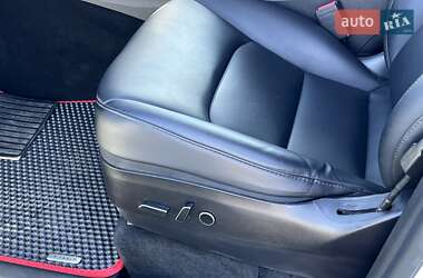 Внедорожник / Кроссовер Tesla Model Y 2022 в 