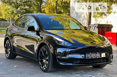 Позашляховик / Кросовер Tesla Model Y 2023 в Дніпрі