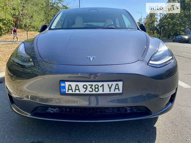 Позашляховик / Кросовер Tesla Model Y 2023 в Києві