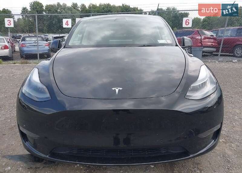 Внедорожник / Кроссовер Tesla Model Y 2022 в Львове