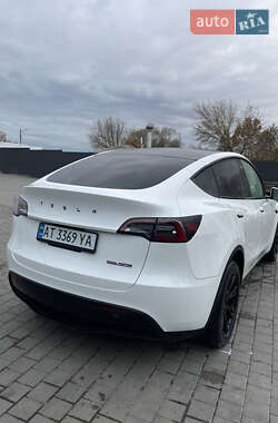 Внедорожник / Кроссовер Tesla Model Y 2021 в 