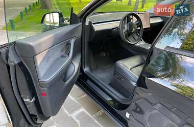 Внедорожник / Кроссовер Tesla Model Y 2021 в 