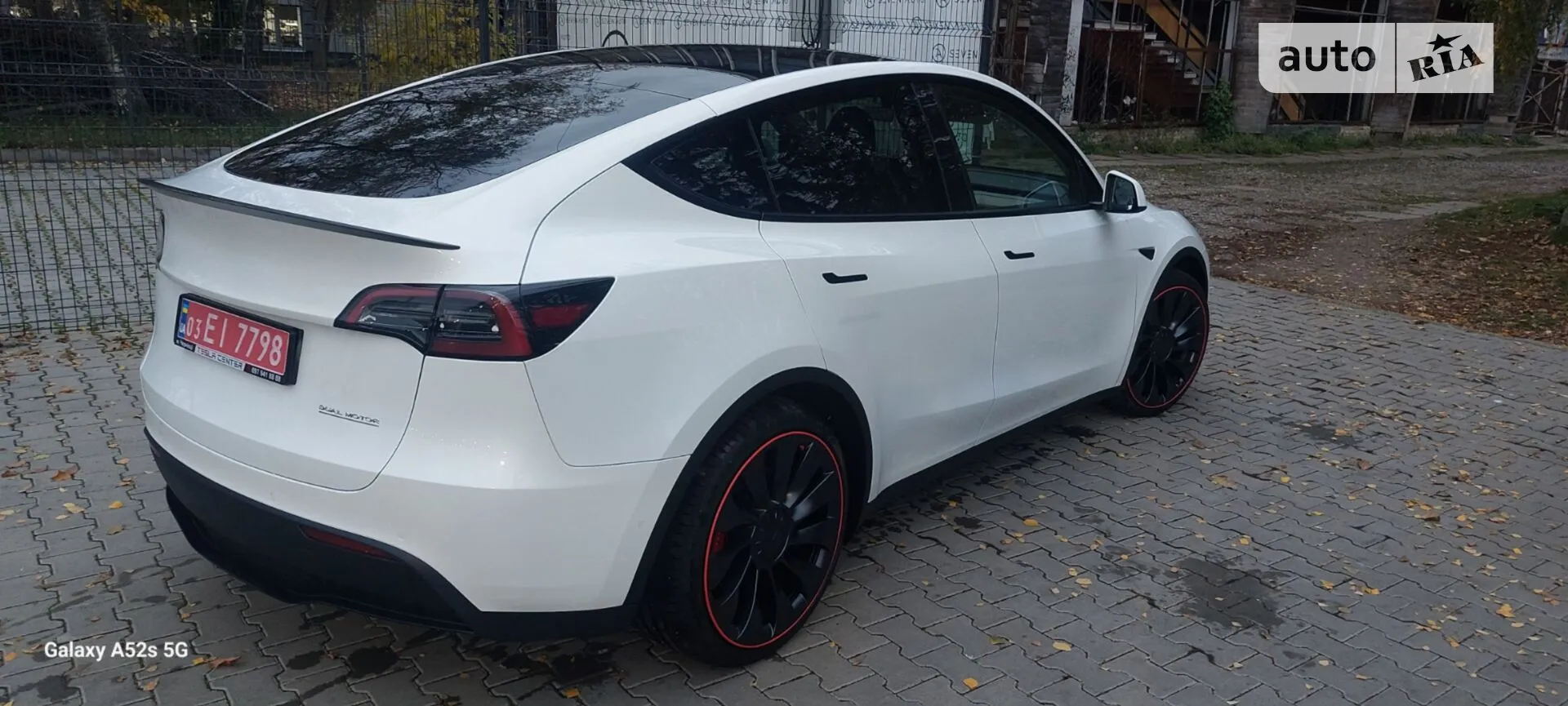 2022 Tesla Model Y - мініатюра 4