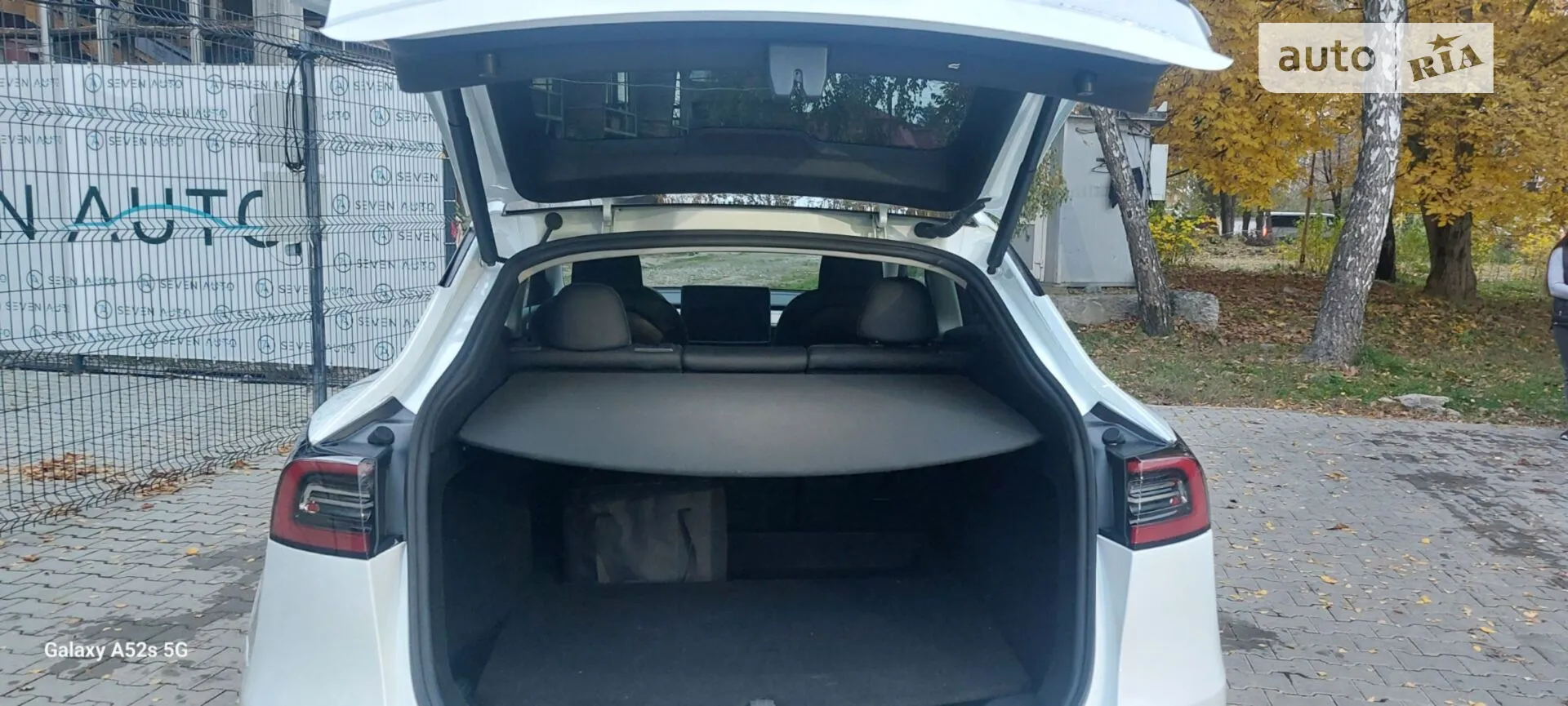 2022 Tesla Model Y - мініатюра 3