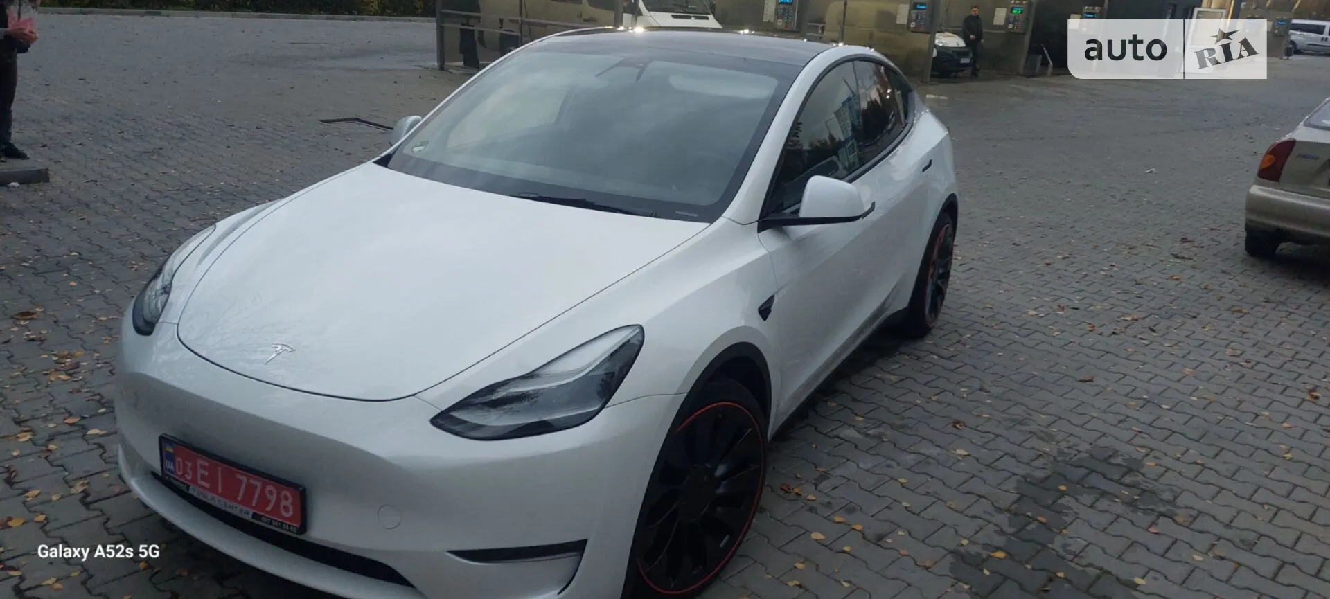 2022 Tesla Model Y - мініатюра 8