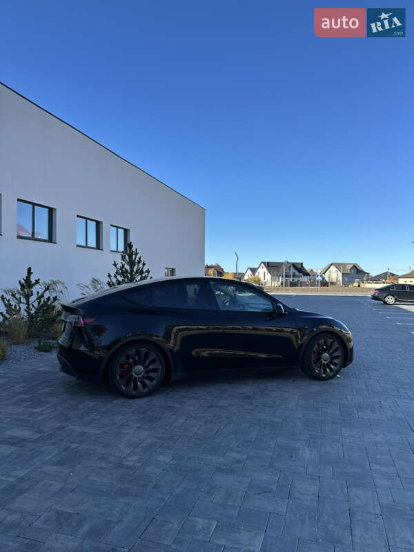 Позашляховик / Кросовер Tesla Model Y 2020 в Луцьку