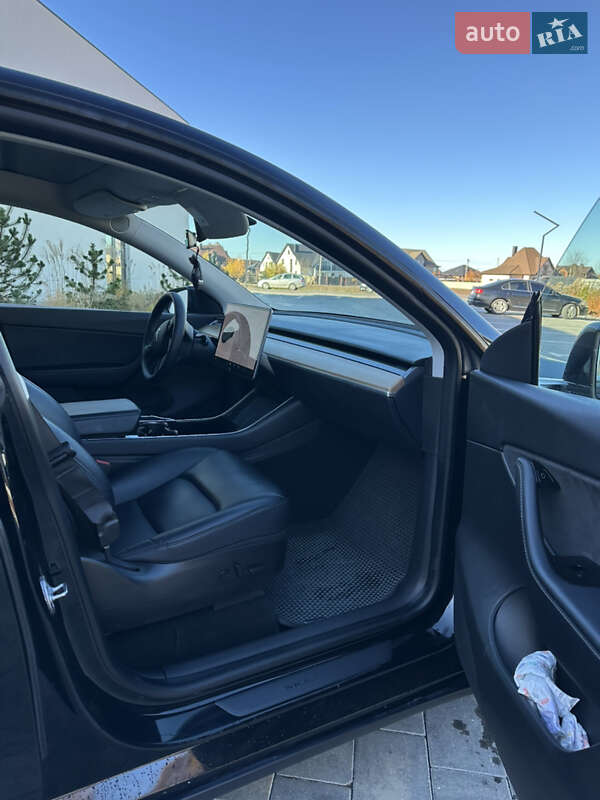 Позашляховик / Кросовер Tesla Model Y 2020 в Луцьку
