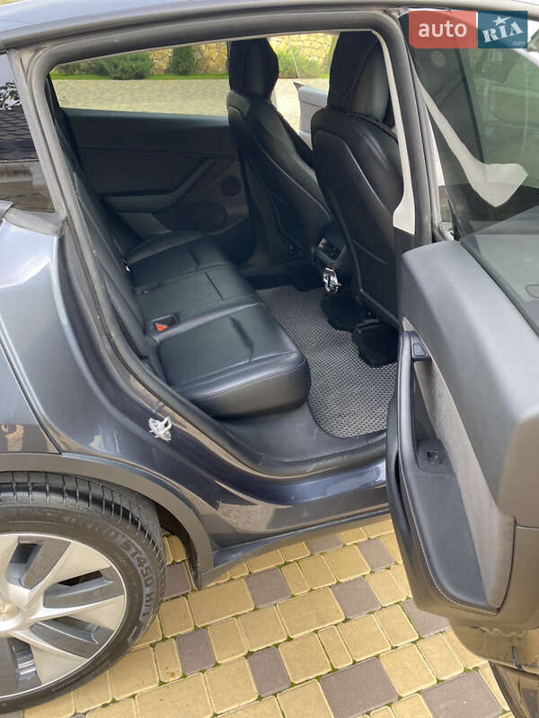 Внедорожник / Кроссовер Tesla Model Y 2022 в Виннице