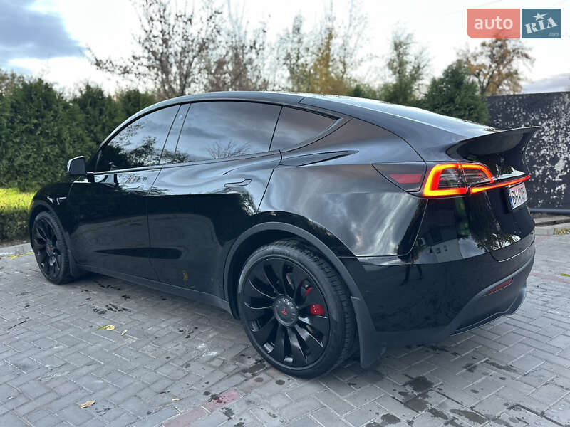 Позашляховик / Кросовер Tesla Model Y 2022 в Кривому Розі