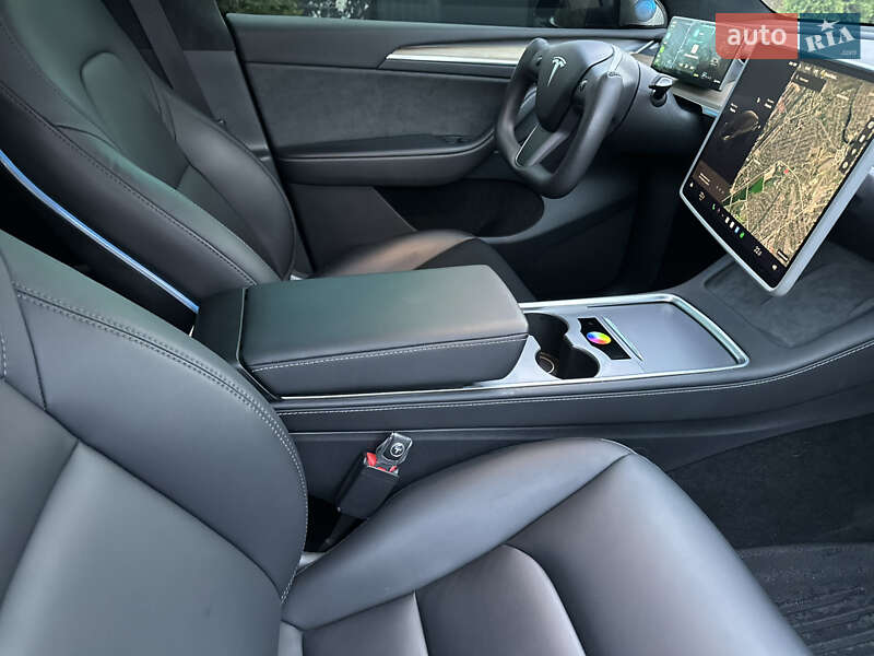 Позашляховик / Кросовер Tesla Model Y 2022 в Кривому Розі