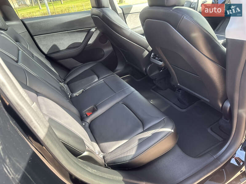 Внедорожник / Кроссовер Tesla Model Y 2021 в Броварах