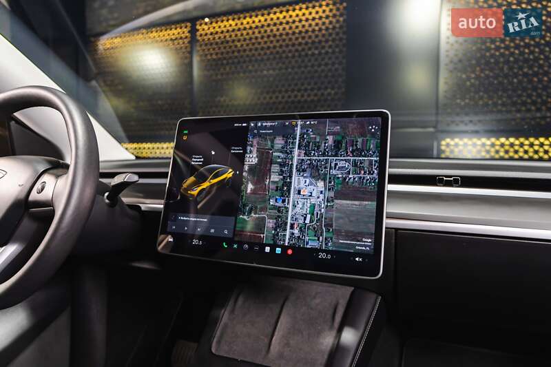 Позашляховик / Кросовер Tesla Model Y 2021 в Луцьку