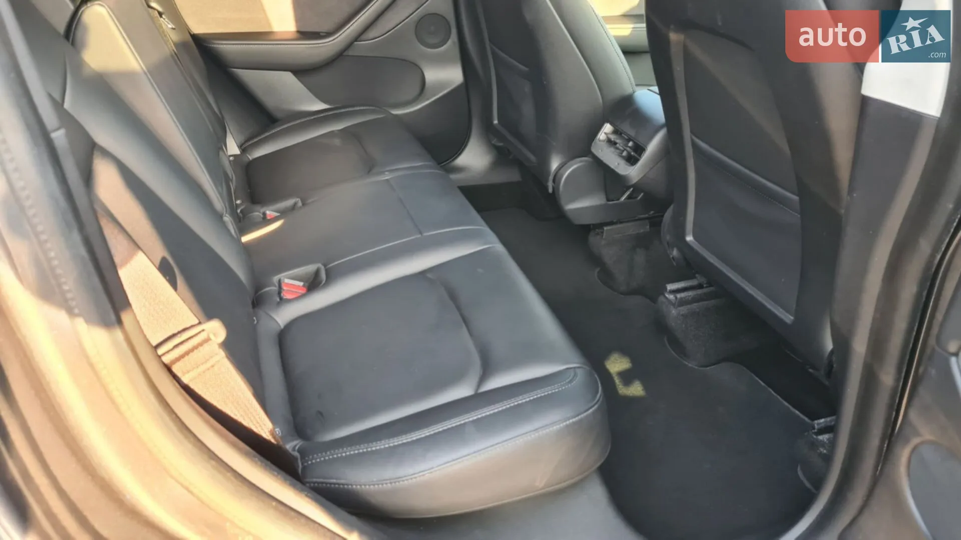 2021 Tesla Model Y - мініатюра 12