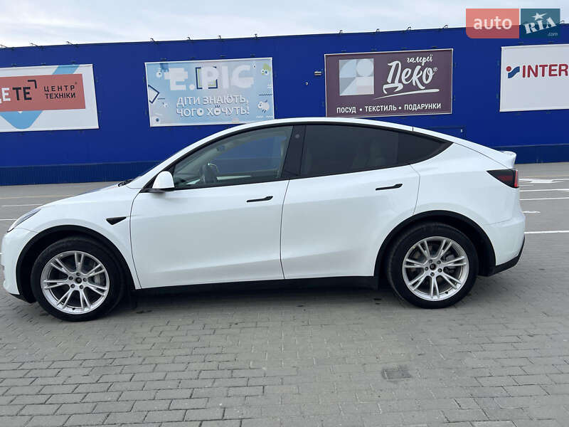 Внедорожник / Кроссовер Tesla Model Y 2022 в Тернополе