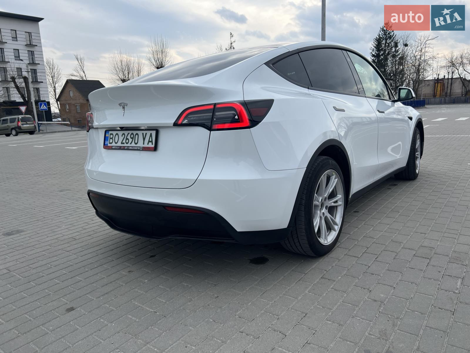 2022 Tesla Model Y - мініатюра 10