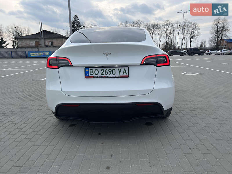 Позашляховик / Кросовер Tesla Model Y 2022 в Тернополі фото 15 Позашляховик / Кросовер Tesla Model Y 2022 в Тернополі