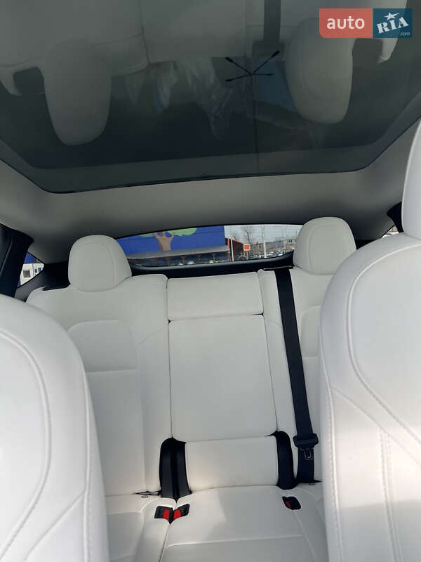 Внедорожник / Кроссовер Tesla Model Y 2022 в Тернополе